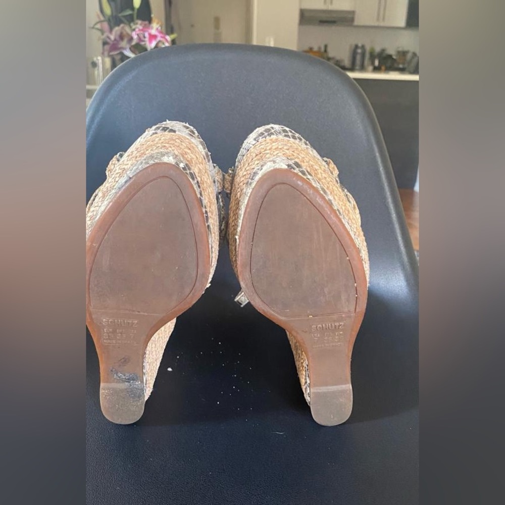 Previously owned Shultz wedges. US size 7 - Picture 4 of 6